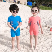Summer Cartoon Girls and Boys Swimsuit Children Sets With Hat For 75-125cm Summer Cartoon Girls and Boys Swimsuit Children Sets With Hat For 75-125cm