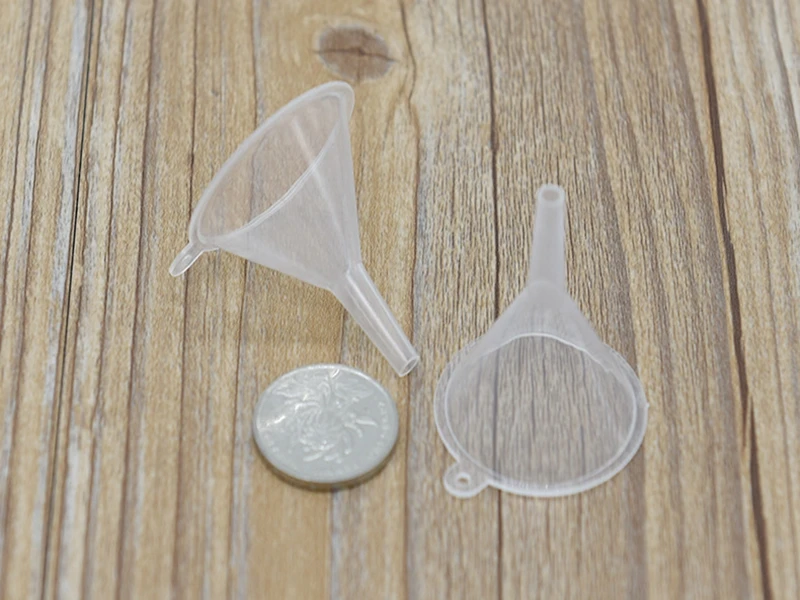 

100pcs/lot Free Shipping Clear white mini plastic funnel Suit For perfume oil liquid Home tools
