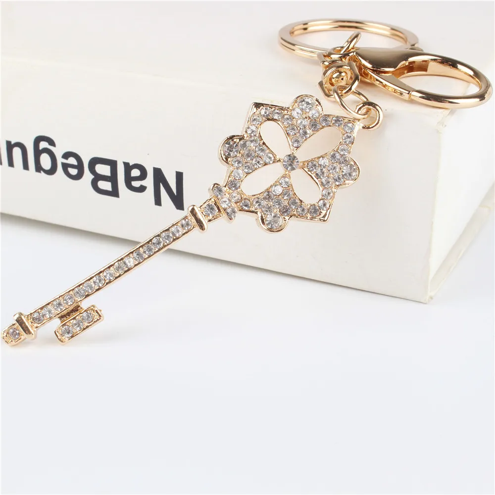 

Vintage Flower Key Pendant Charm Rhinestone Crystal Purse Bag Keyring Key Chain Accessories Wedding Party Holder Keyfob Gift