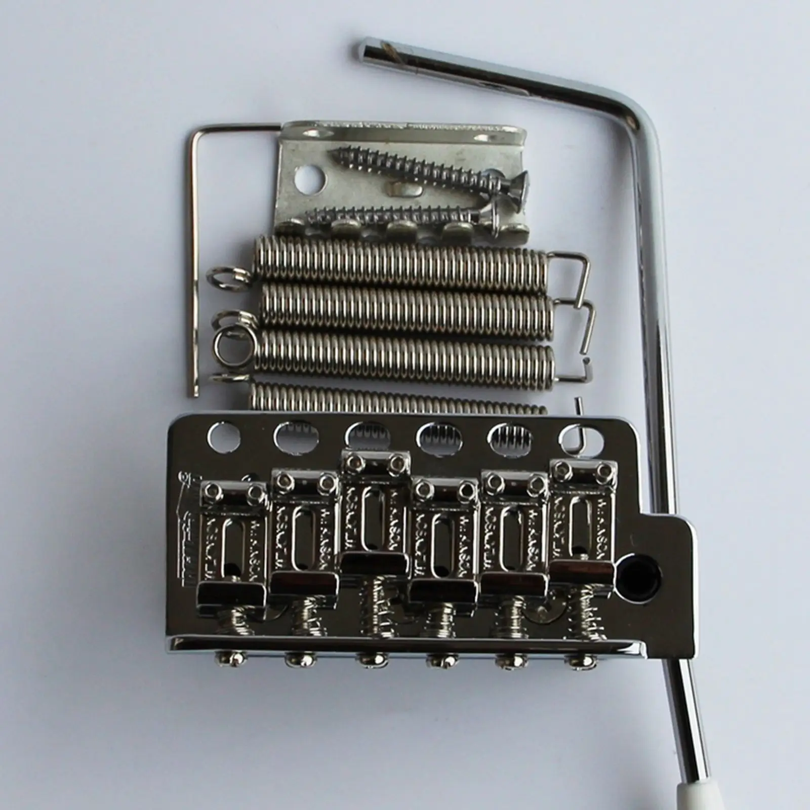 

WILKINSON WV6 TREMOLO BRIDGE With Bent Steel Saddles in Chrome New