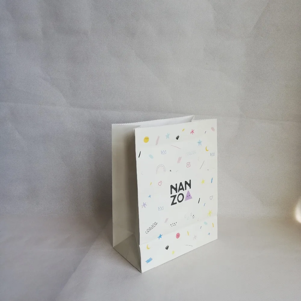 1000 шт/партия пакет на заказ с логотипом перерабатываемая крафт-бумага сумки для детей упаковка для одежды складные красивые сумки