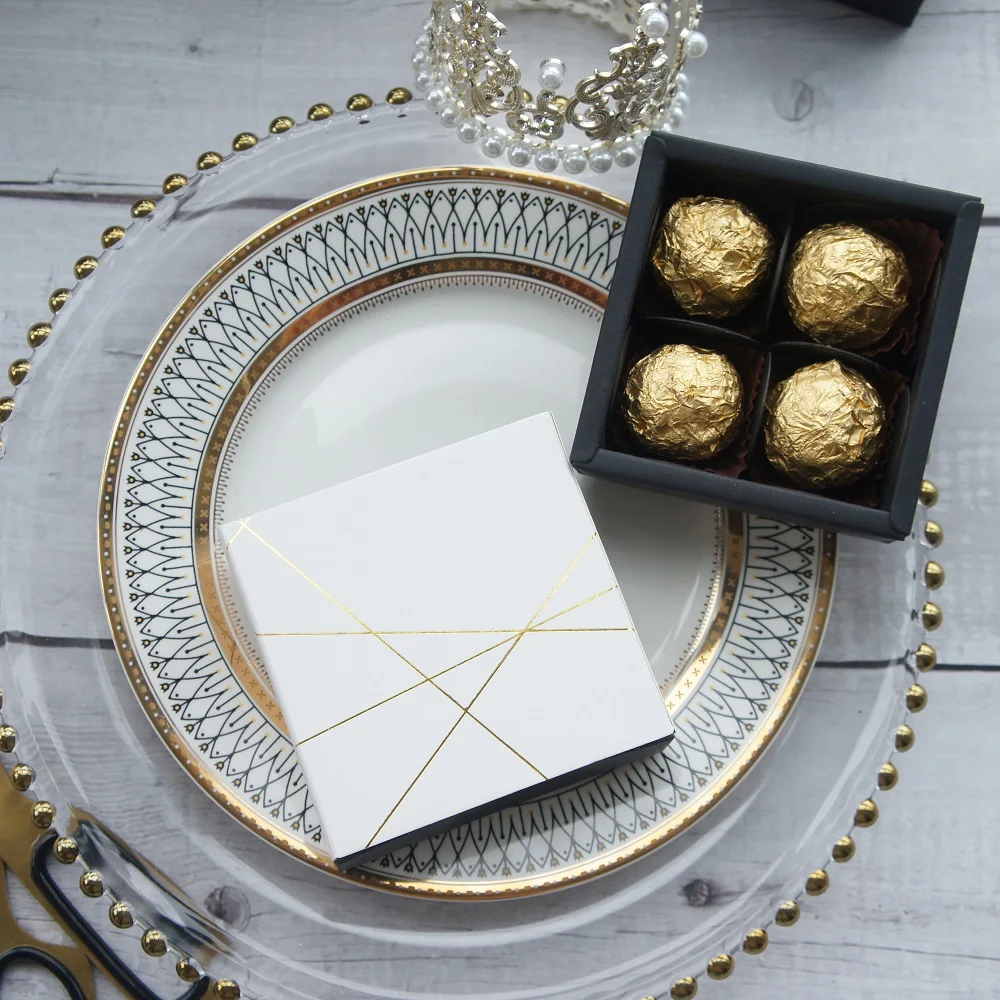 

8.9*8.9*3.5CM gold line pattern 1 set Paper Box as Chocolate soap candy Christmas wedding Birthday Party Gift Packing