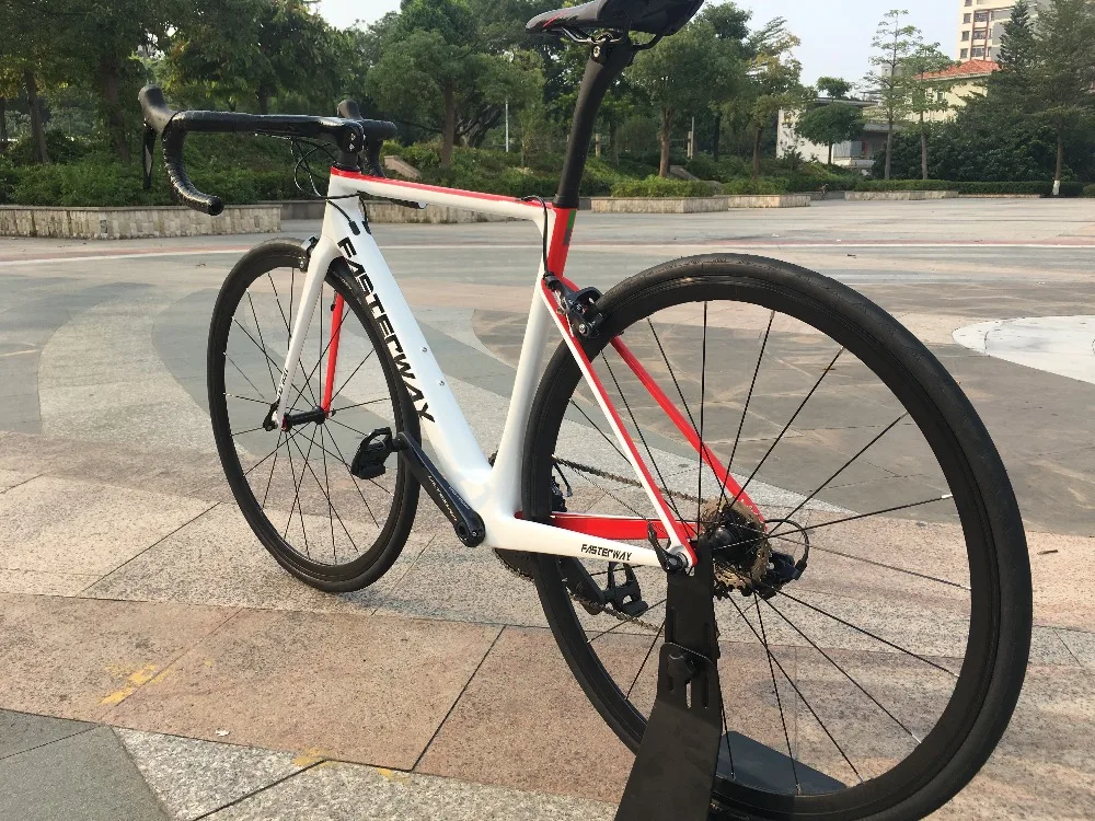 Top 700C carbon Road Complete Bike 22 Speed 105 5800 Groupset TAIWAN brand light blue sky FASTERWAY CLASSIC D brake 49/52/54/56/58 48 Top 700C carbon Road Complete Bike 22 Speed 105 5800 Groupset TAIWAN brand light blue sky FASTERWAY CLASSIC D brake 49/52/54/56/58 48