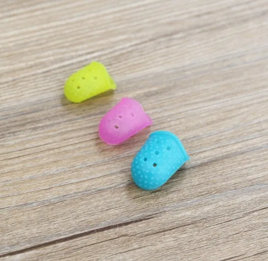 10pcs/lot NATURAL RUBBER finger cover/cot/condom/tip non slip elastic S