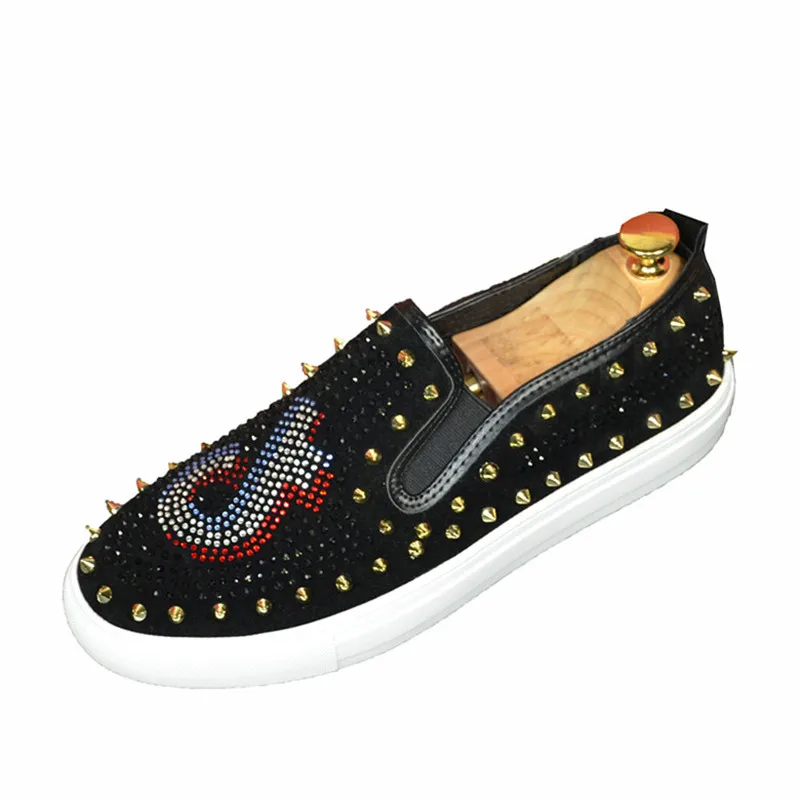 

Rivet Loafers Men Luxury Brand Dress Shoes Handmade Wedding Party Prom Loafers Shoes Black High Quality Tassel Loafers