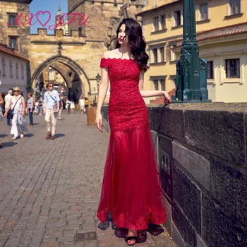 

AXJFU red lace flower mermaid evening dress bride princess boat neck dinner beach illusion red trumpet evening dress 8260