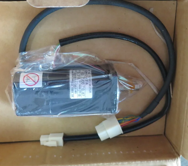Новый и оригинальный SGM 01A314 YASKAWA серводвигатель переменного тока 01A314|Драйвер