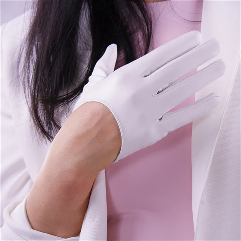 Fashion PU Leather Gloves 2019 New Short Style Women Gloves Synthetic Leather Patent Leather Unlined Female Mittens P02 Fashion PU Leather Gloves 2019 New Short Style Women Gloves Synthetic Leather Patent Leather Unlined Female Mittens P02
