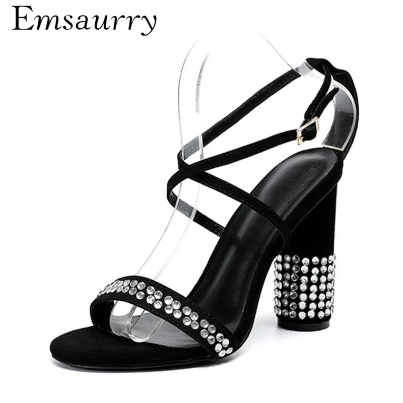 

Chic Summer 2019 Jewelled Round Heel Sandals Women One-strap Cross Strappy Sexy Catwalk Shoes Rhinestone High Heel Shoes Woman