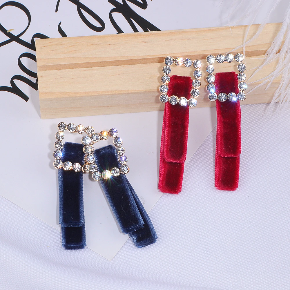 

New Temperament Korean Sweety Velvet Cloth Dangle Earrings For Women Vintage Square Crystal Long Drop Earring Jewelry Gift WX167
