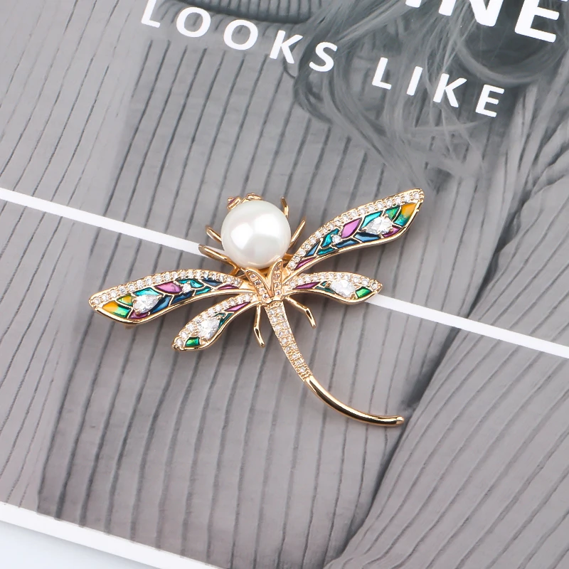gold dragonfly brooch (5)