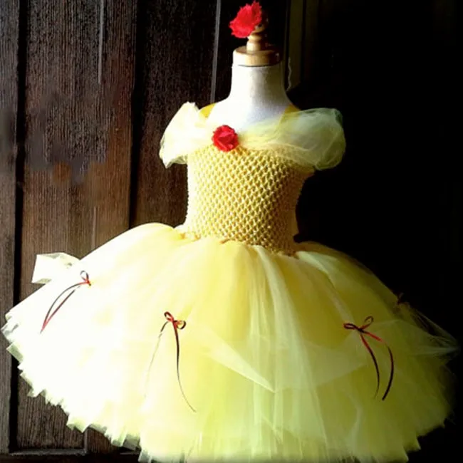 

Girls Yellow Princess Tutu Dress Kids Fluffy Crochet Tulle Tutu Ball Gown with Red Flower Children Party Cosplay Costume Dresses