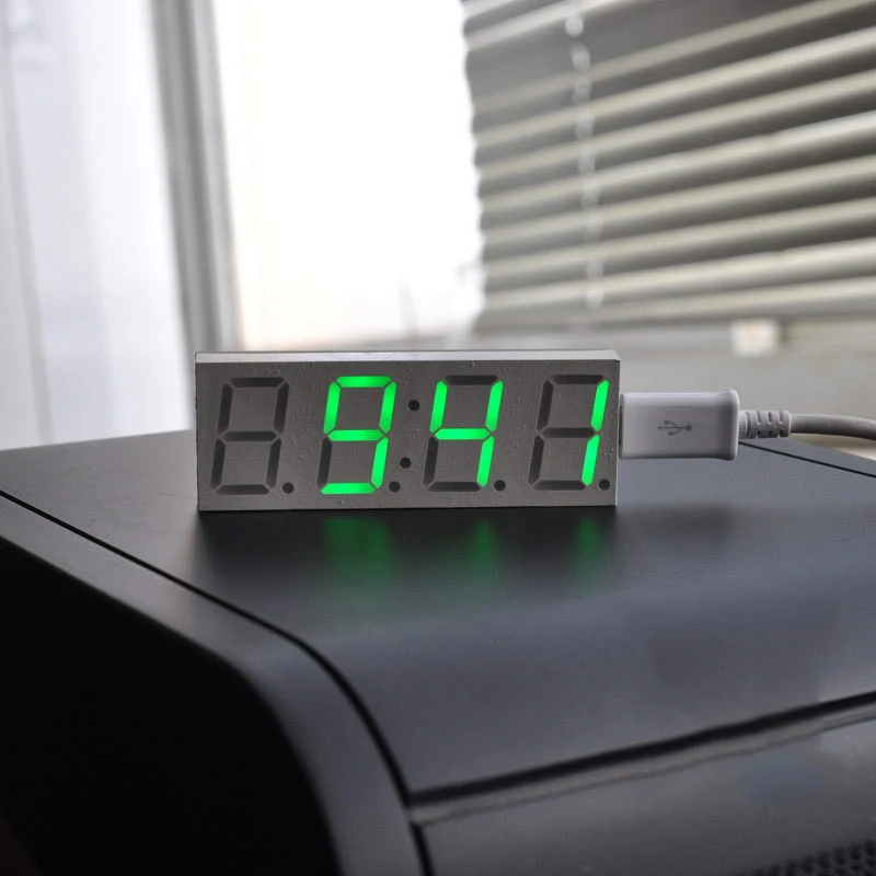 4 бита цифровой светодиодный электронные часы USB мощность большой номер дисплей настольные часы использовать в автомобиле или шкафу