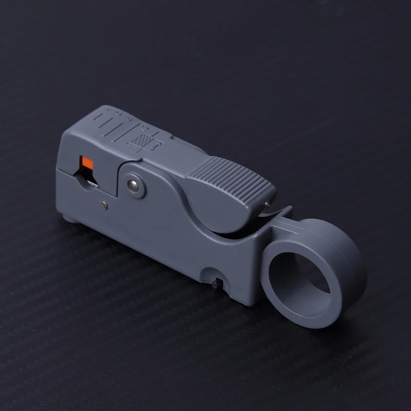 Three blades for RG-585962 cable6