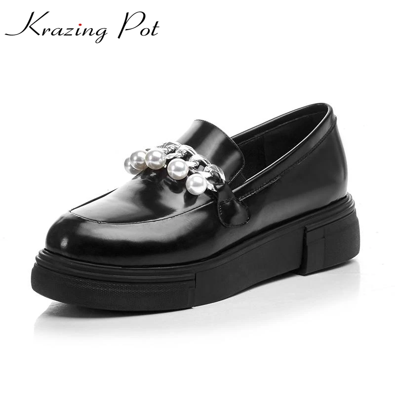 

2018 New fashion brand shoes patent leather round toe preppy retro style chains pearl low heels women pumps thick heel shoes L35