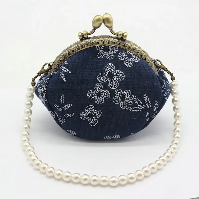 small clasp wallet