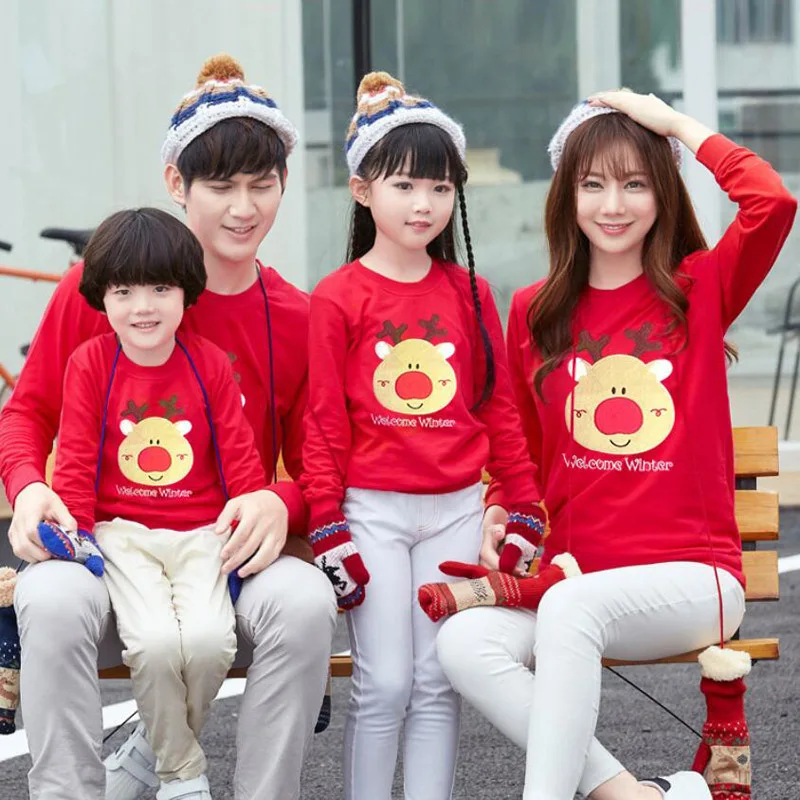 

Family Matching Outfits 2019 Christmas Deer Cotton Family Look Mother Daughter Father Son Boys Girl child Shirt Family Clothing
