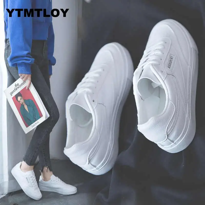 2019 النساء أزياء أحذية مفلكنة تنيس Feminino Zapatos دي موهير التخسيس رياضية بيضاء عارضة تنفس مختلط الألوان E56