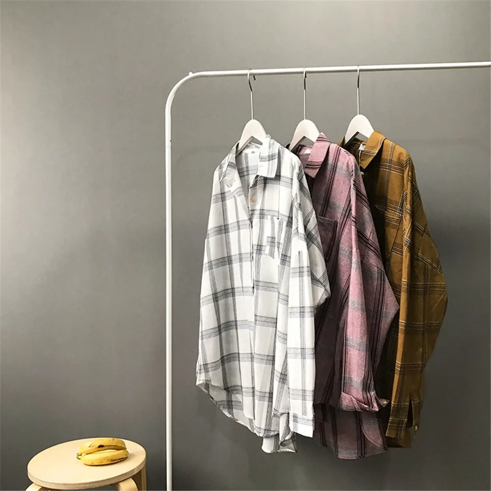 Big Loose women plaid blouses shirts 2018 Women Office Air Conditioner Blouse Shirt Female Outerwear Casual Pocket Shirts (7)
