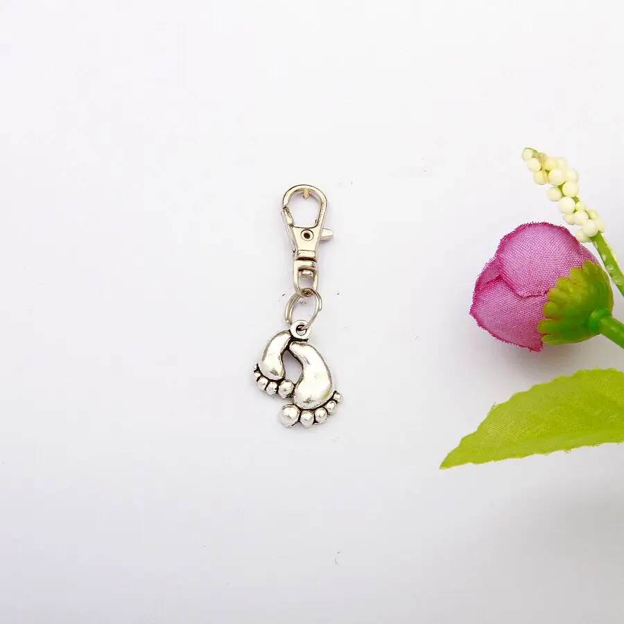 

Hot 50pcs/lot Ancient Silver Foot Charm Rotating Lobster Clasp Keychain Key Chains Accessories Women Jewelry Holiday Gifts G829
