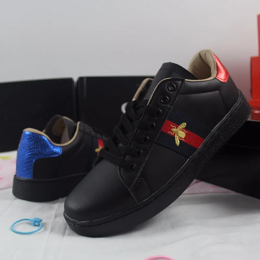 

2019 Brand Sneakers Women Flats Platform Lace Up Woman Casual Shoes Flat Heels Spring Autumn Female dog snake Plus Size 35-44