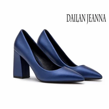 

2018 new high-heeled pumps fashion shallow Women's shoes pointed comfortable large square documentary blue leather women's shoes