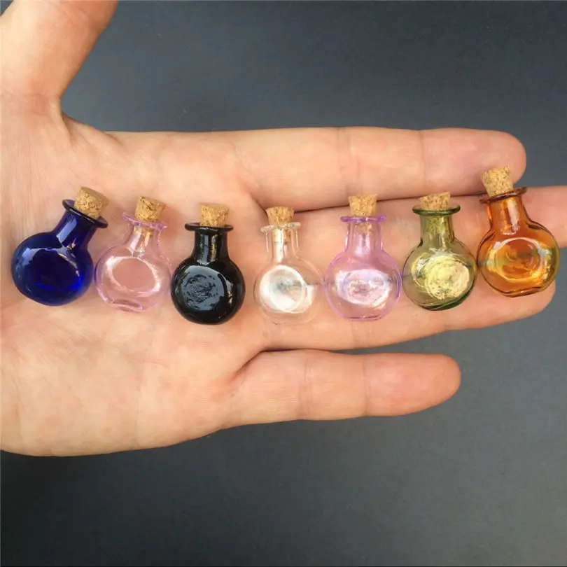 

Mini Glass Color Bottles Charms Oblate Round Bottles With Corks Little Bottles Wedding Gift Tiny Jars Vials Charms Mix 7 Colors