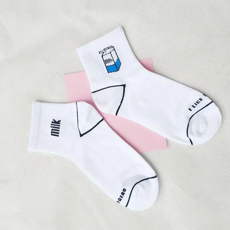 Женские модные носки с героями мультфильмов Harajuku дизайн белые хлопчатобумажные вязаные носки 5 стилей забавные носки подарок на год - Цвет: 1 milk