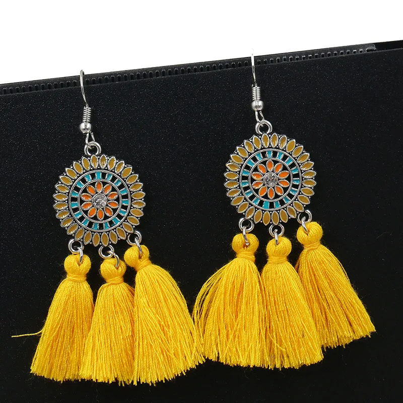 

8Seasons Fashion Women Drop Earrings Romantic Sun Flower Connector White Yellow Blue Black Cotton Tassel Trendy Jewelry,1 Pair