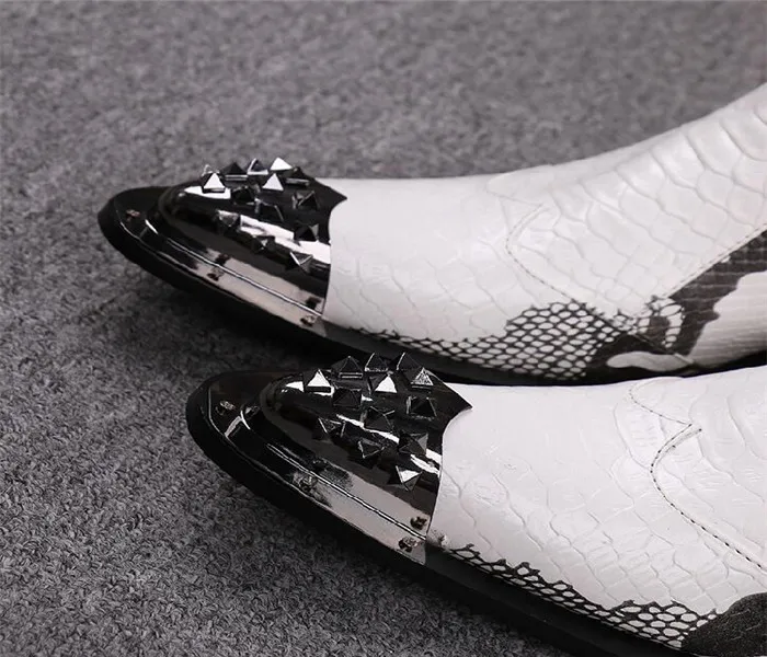 Модные с острым носком на высоком каблуке с железным носком сапоги Для мужчин высокие кожаные в британском стиле Повседневная Для мужчин обувь печати увеличение сапоги