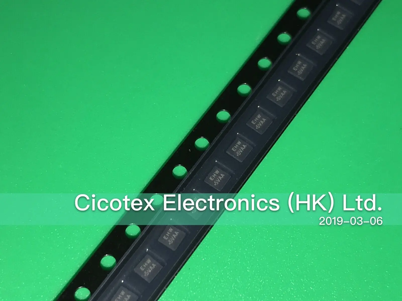 10 шт./лот SIA533EDJ-T1-GE3 QFN6 533 EHK SIA533EDJ EH MOSFET N-P-CH 12V 4.5A SC70-6 533EDJ | Обустройство дома