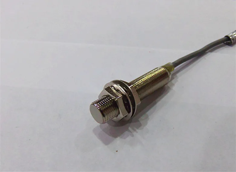

Free shipping M12 Holzer gear speed sensor FHB12E4NK15K2 Waterproof speed switch 3 line NPN normally open