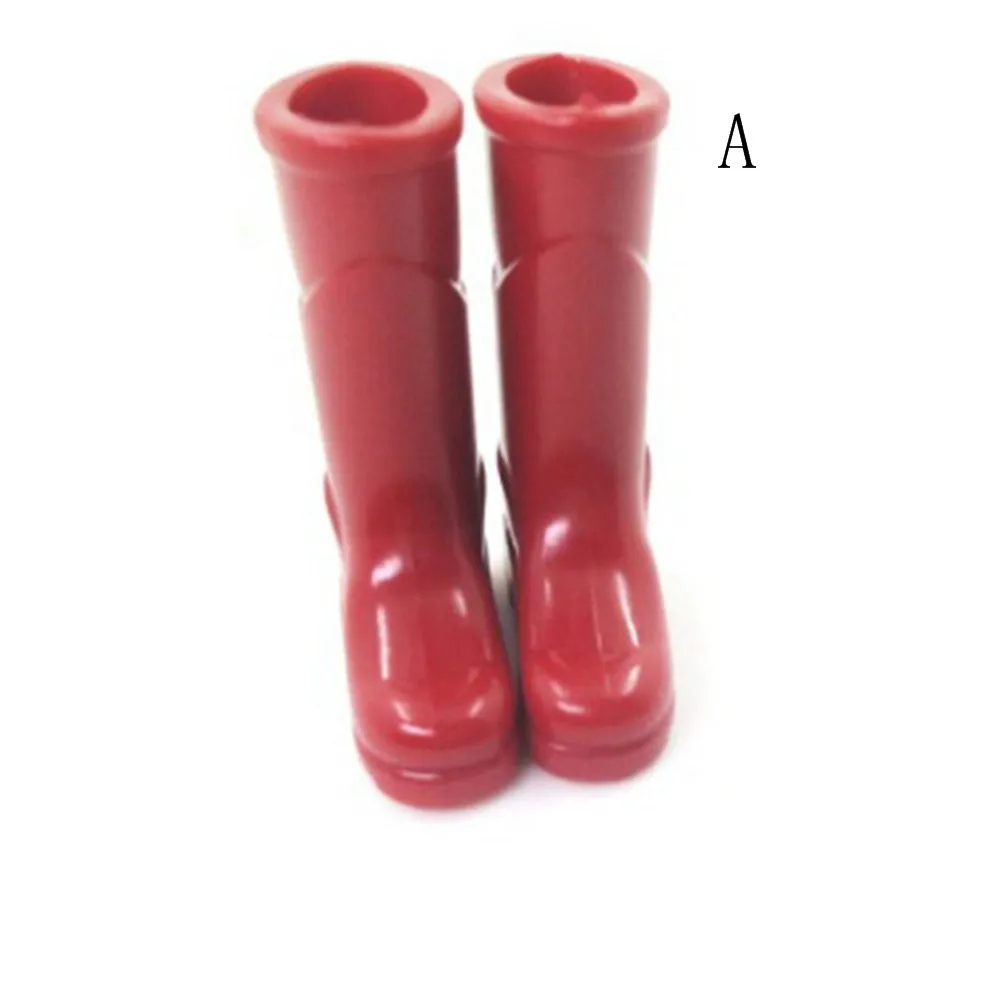 1Pairs 1/12 Scale Dollhouse Miniature Rubber Rain Boots Home Garden Yard Decoration Dolls Accessories Red Blue Black - Цвет: red