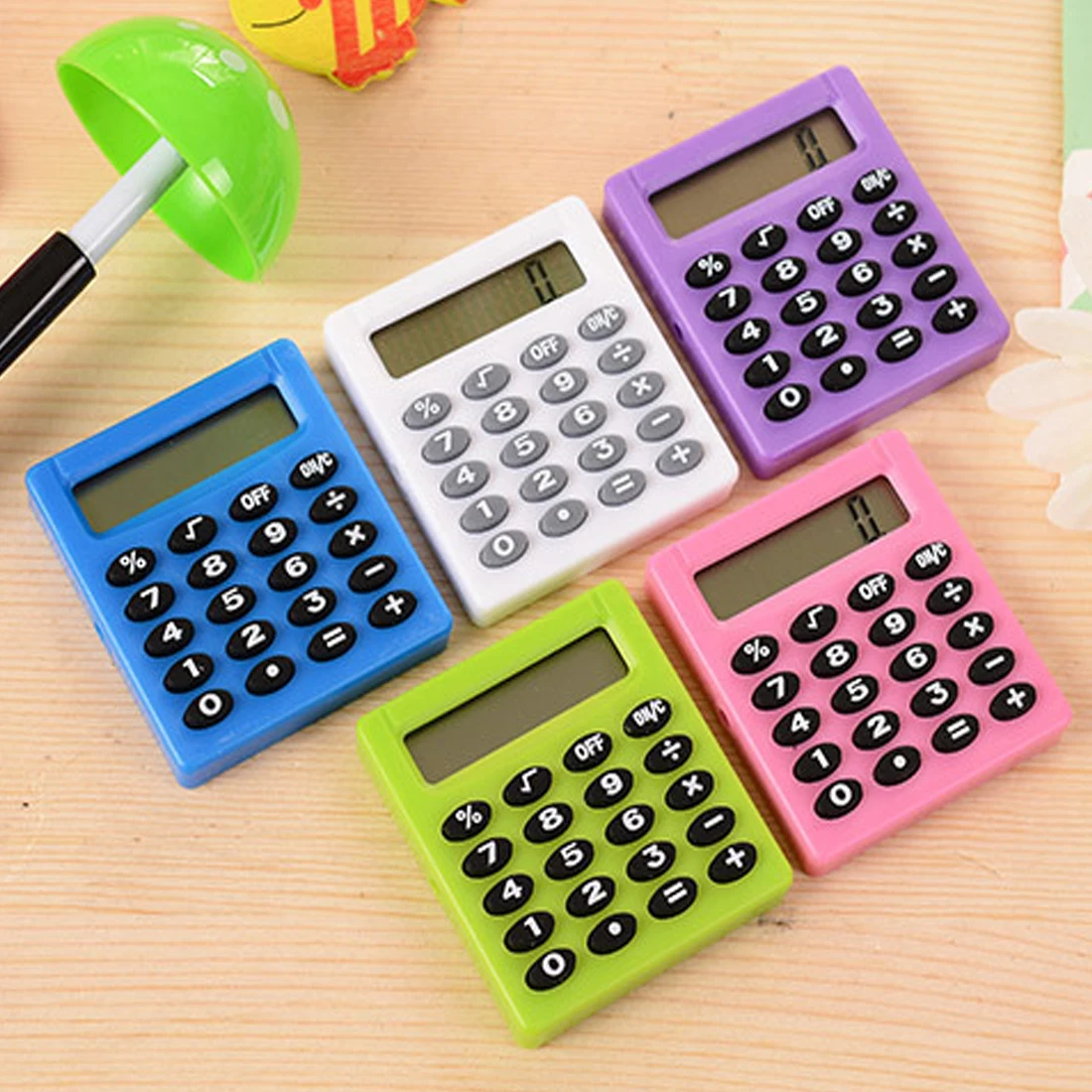 

Floor price High-quality 1pc Pocket Cartoon Mini Calculator Handheld Pocket Type Coin Batteries Calculator Carry Color Random