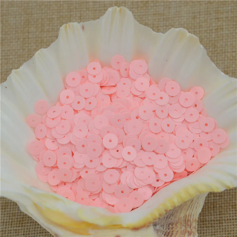 

2018 Hot Sale 6mm Solid Pink Color 30g Flat Round Loose Sequins for Crafts Paillette Sewing Wedding Crafts PVC DIY Materials