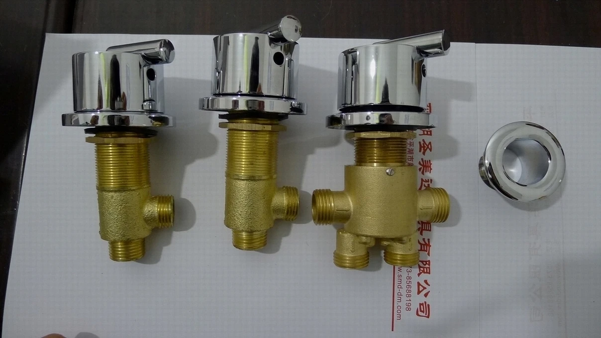 shower room mixing valve ,shower faucet hot cold water ,Massage bathtub split bathtub mixing