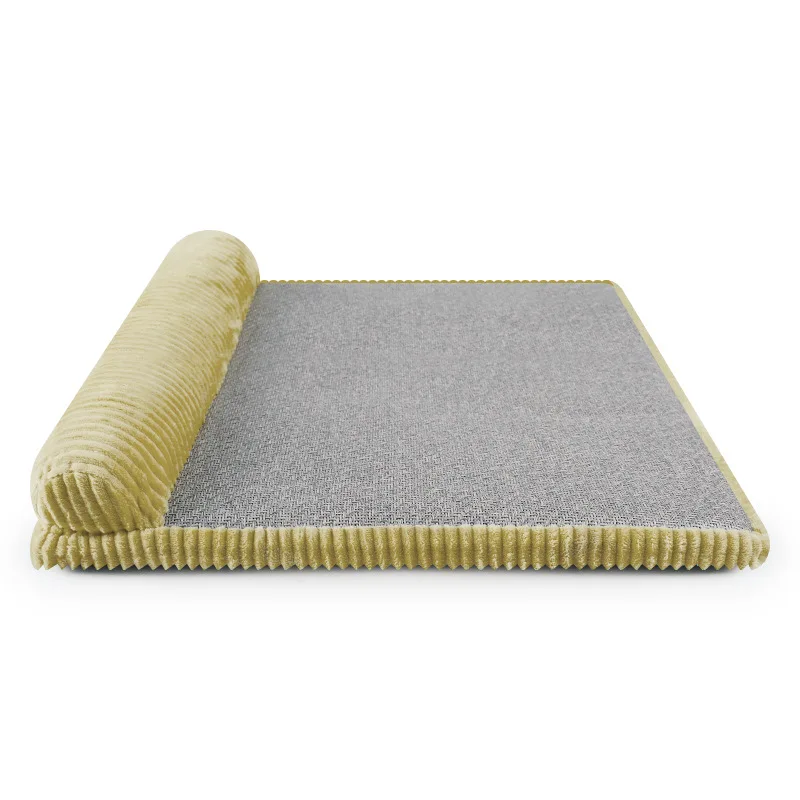 10722970054_181355791