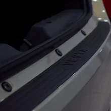 Резиновая защита для заднего бампера накладка на задний бампер из резины для Лада Веста седан универсальный Lada Vesta SW Cross