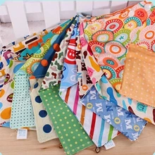 Fashion100% хлопок двойной сторон есть защелки для мальчиков и девочек Комбинезон детское полотенце банданы шарф дети галстук младенческой полотенце