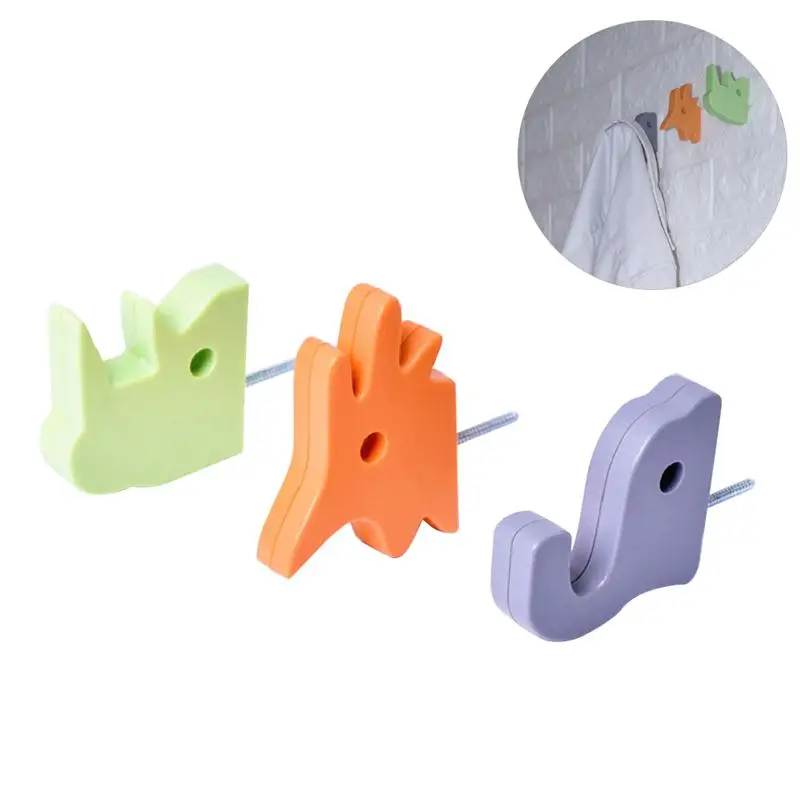 OUNONA 3pcs/set Plastic Animal Shaped Coat Hooks Wall Hooks Hangers with Lag Spikein Hangers