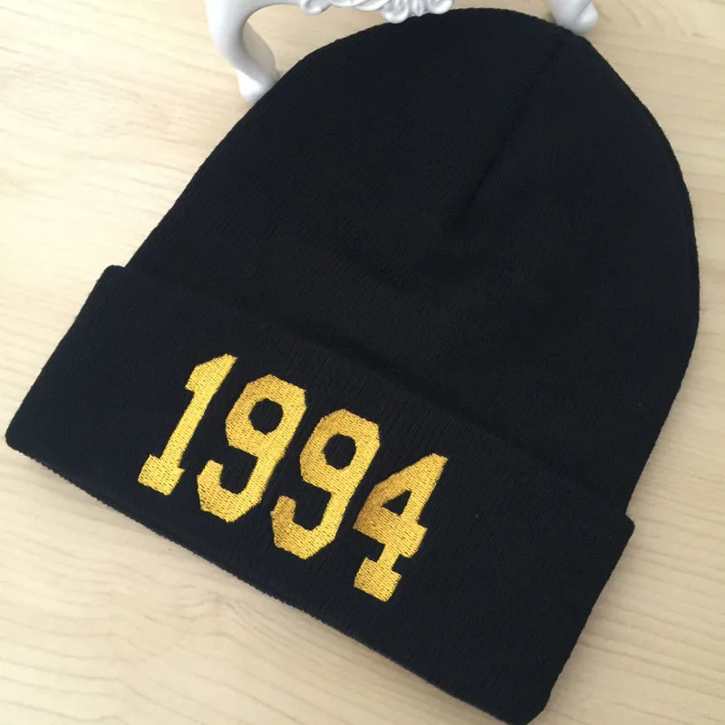 Зимние теплые шапки для женщин и мужчин повседневные буквы 1994 вязаные вышивка хип хоп повседневные шапочки шапки акриловые кости