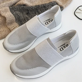 

New Knitted Sneakers Women Designer Casual Shoes High Quality Platform Sole Elastic Band Easy to Wear