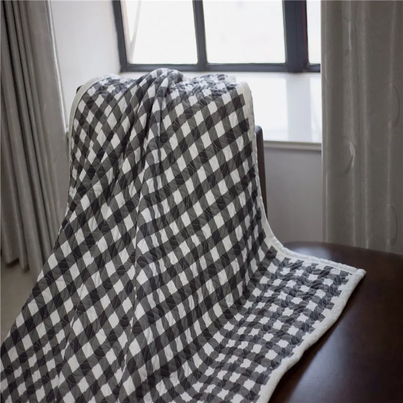 

Fashionable Black + White Plaid Pattern Soft Warm Blanket Blankets Travel Sofa Fleece Blankets For Bed Soft Fluffy Warm Cobertor