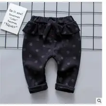 Брендовая модная одежда для малышей, детские кружевные джинсы с цветочным принтом для девочек, хлопковые детские штаны с бантиком для От 0 до 2 лет, очень красивые и