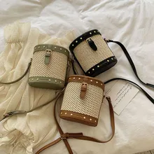 Тканый ротанг, повседневная одноцветная сумка на плечо, Женская пляжная сумка с заклепками, декоративная Соломенная Сумка-ведро, мешковина, квадратная сумка, сумка-мессенджер#516