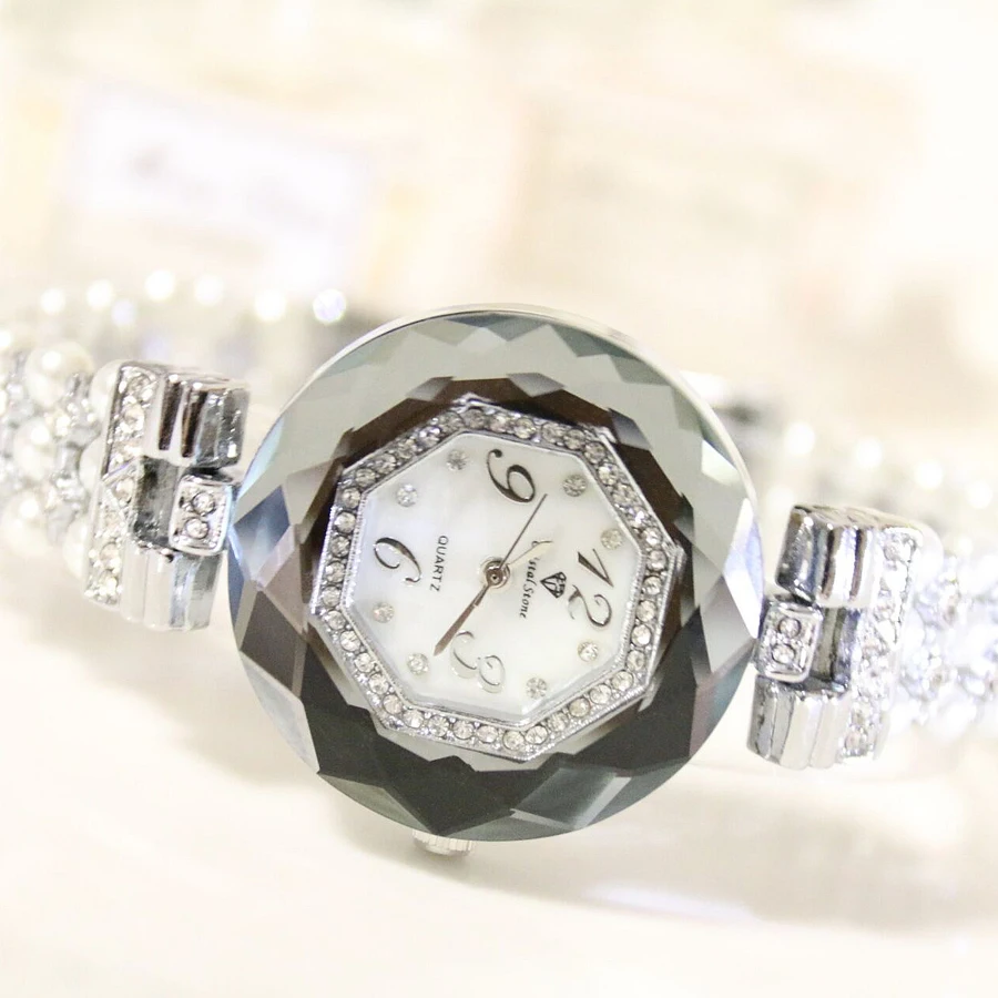 

2018 Newest Hot Sale Fashion Pearl Ladies Bracelet Watch Women Quartz Top Brand Luxury Diamond Fritillaria Wrist Women Watches