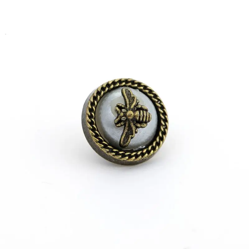 AAA0179-D