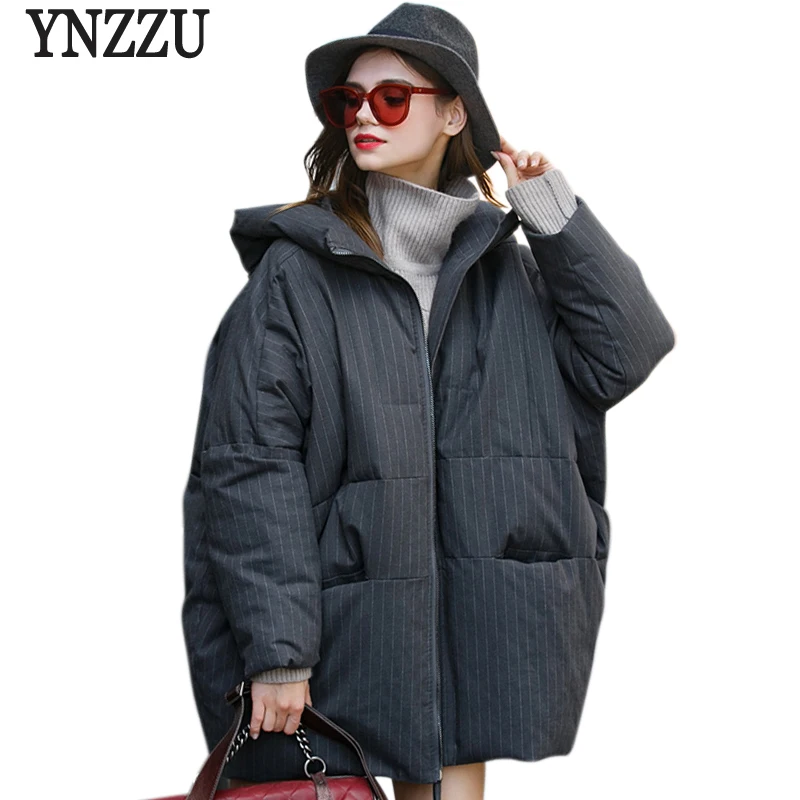 

YNZZU Chic Striped Oversized Down Cotton Coat Women 2018 Casual Thickening Warm with Hood Bread Coat Windproof Women Parka YO676