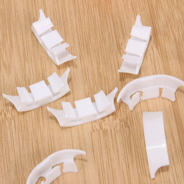 100Pcs Plant Fastener Clip for Tomatoes Vines Vegetable Plant Clamps Farming Clip Vine Bushes Greenhouse Garden Tool