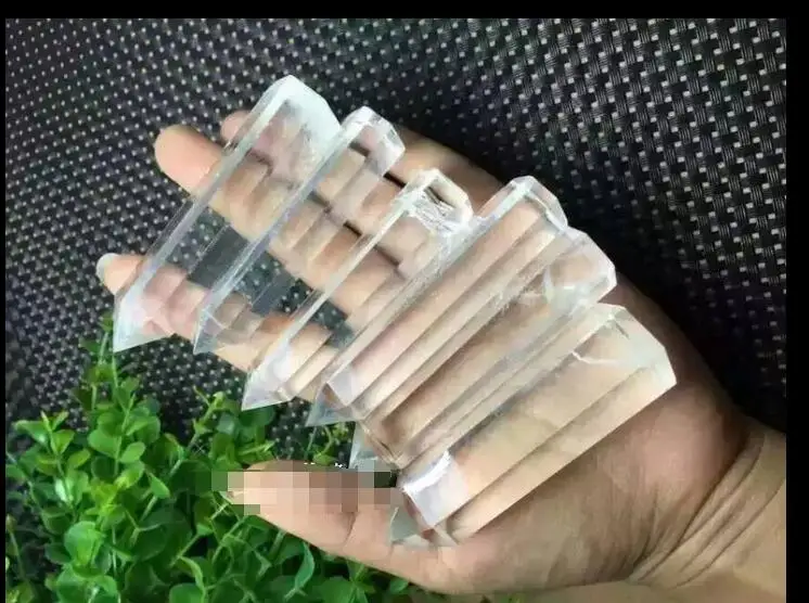 

6800+++6pc Natural white crystal ornaments wholesale sharp single column
